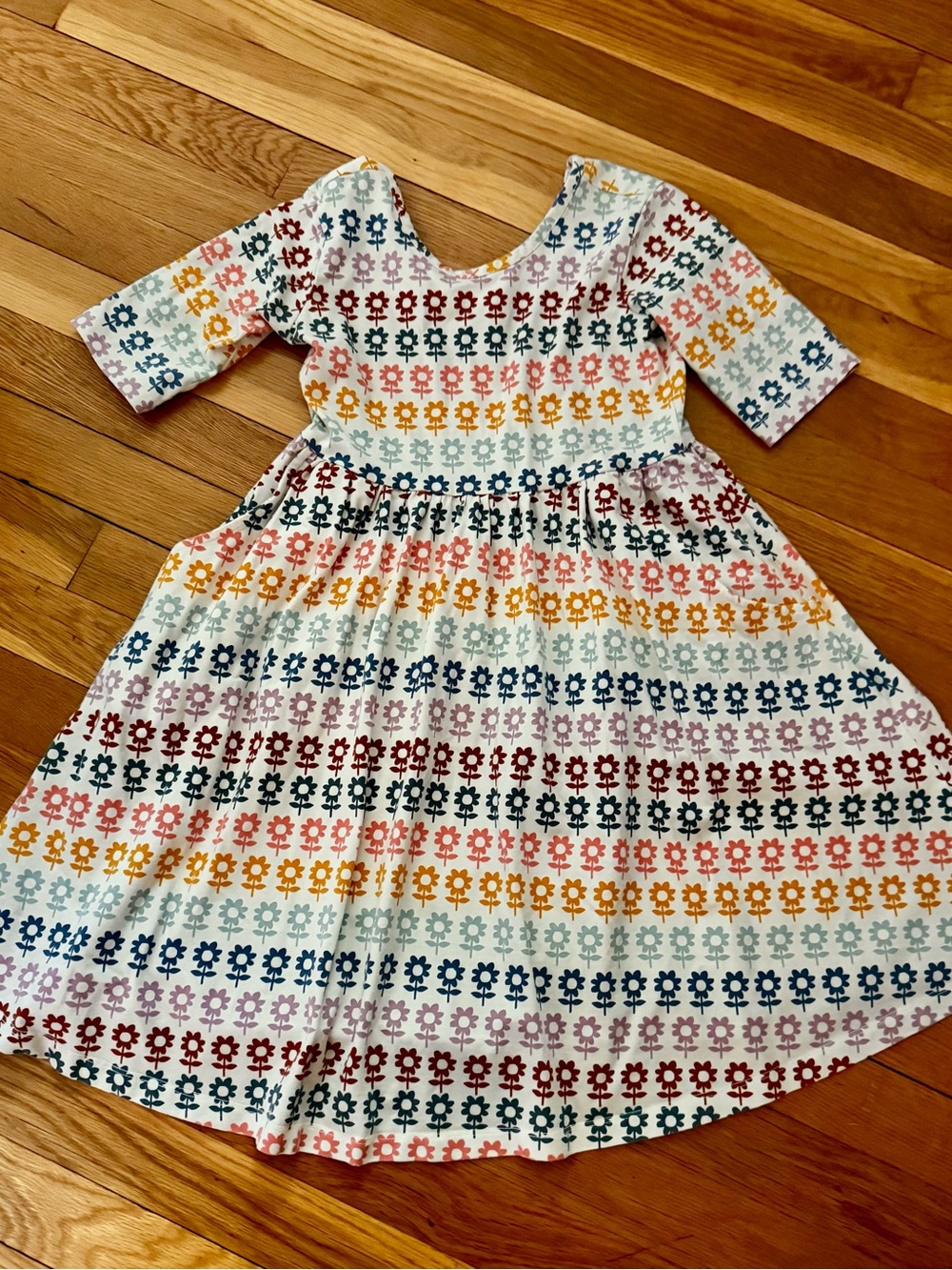 Hanna Andersson Girls’ 130/8 Elbow Sleeve Floral Print Skater Dress w/pockets